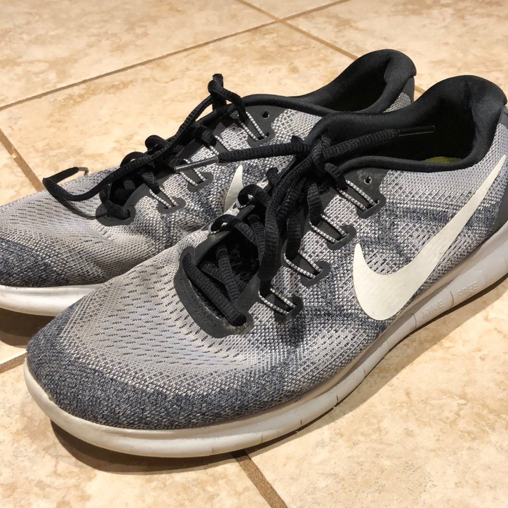 Nike Free Running shoes HARDLY WORN